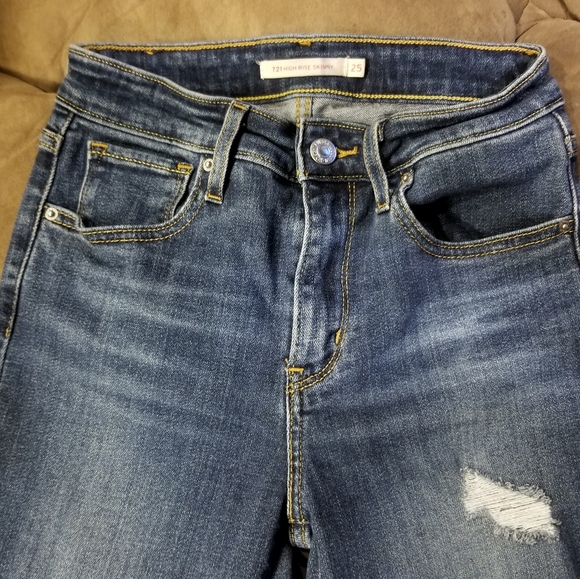 Levi's - Picture 4 of 4